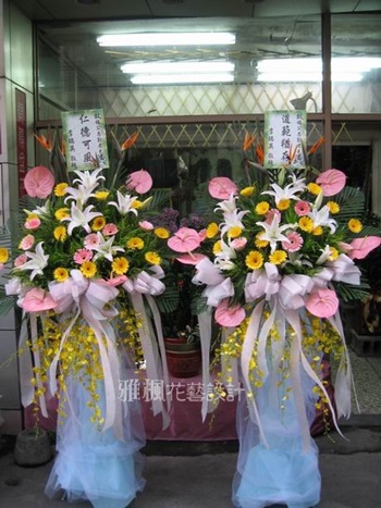 南投水里花店喪事花籃，南投信義花店，南投仁愛花店敬輓花籃