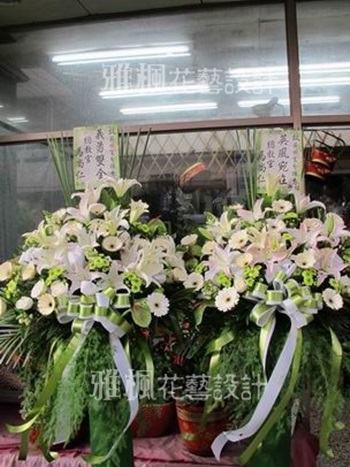 斗六花店1996年創立雅楓花店2024年28周年慶，元長花店，台西花店送喪家花籃