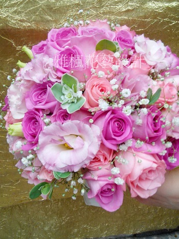 粉紫色系新娘捧花，外拍捧花